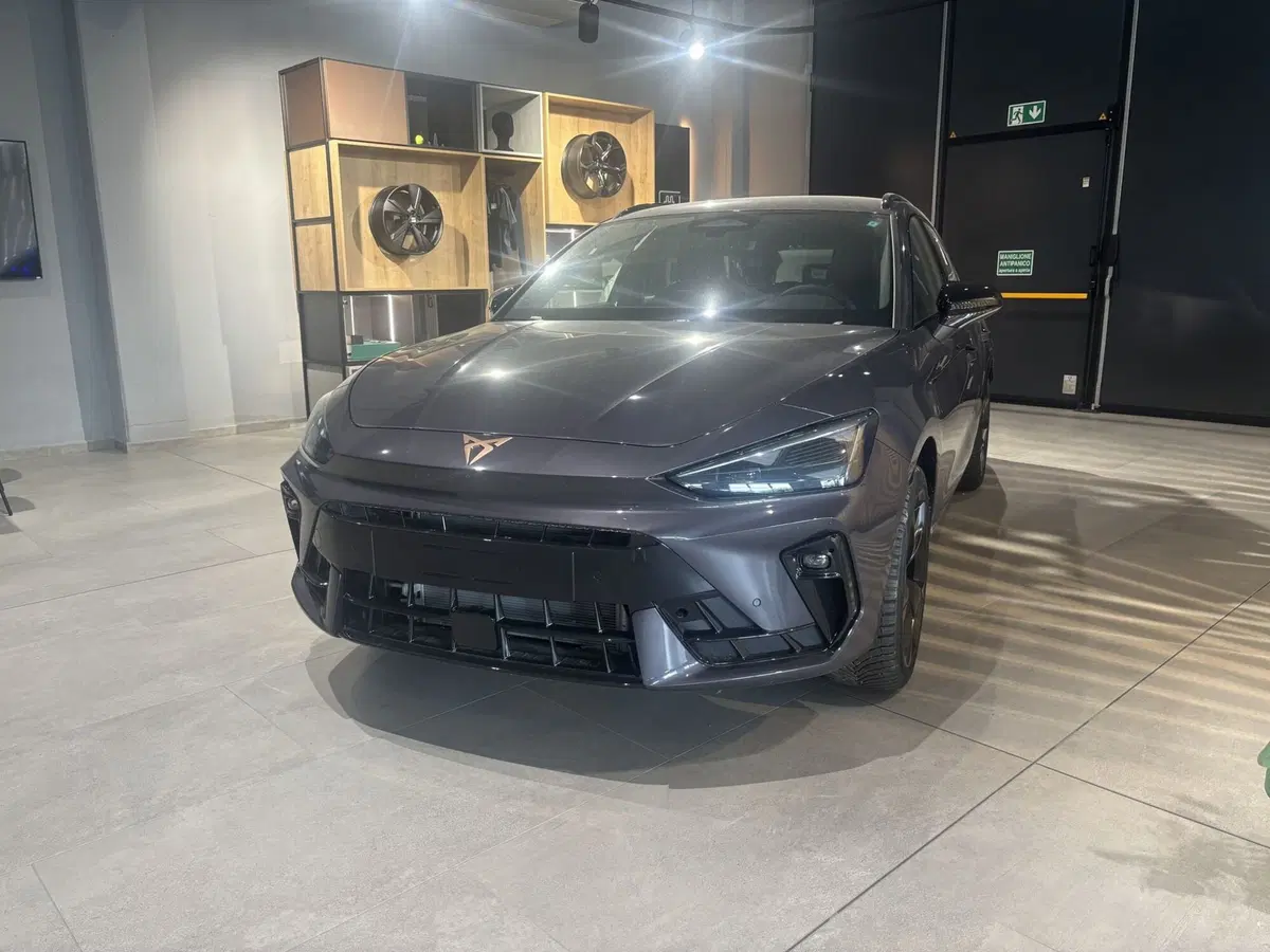 Cupra Leon Station Wagon nuova a Ferrara
