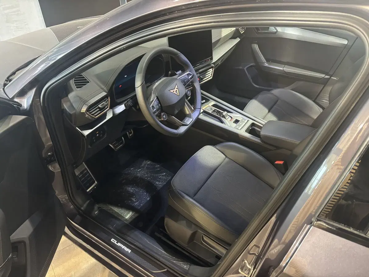 Cupra Leon Station Wagon nuova a Ferrara (9)