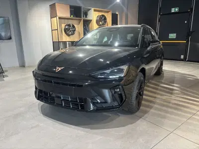 Cupra Leon Station Wagon 1.5 hybrid Business 150cv dsg nuova a Ferrara