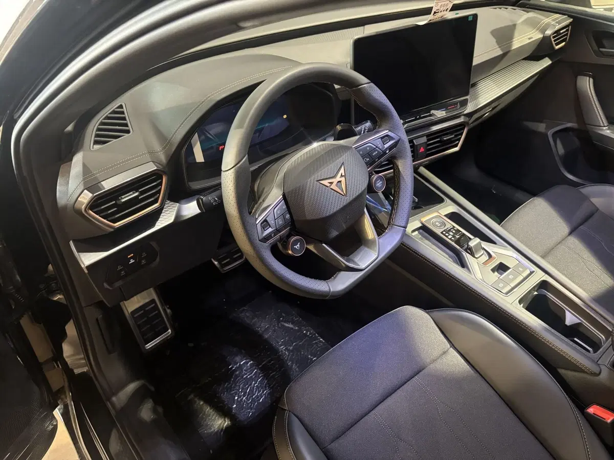 Cupra Leon Station Wagon nuova a Ferrara (10)