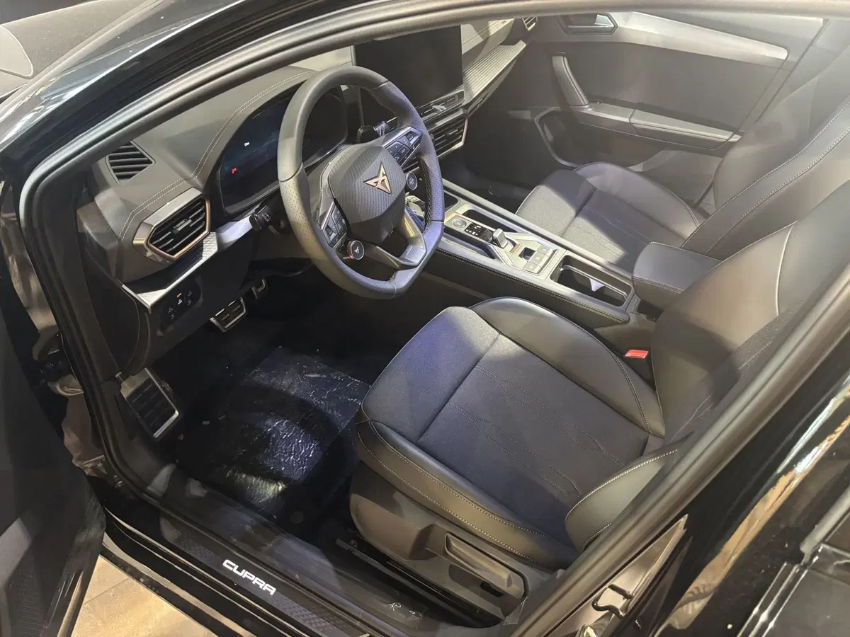 Cupra Leon Station Wagon nuova a Ferrara (9)