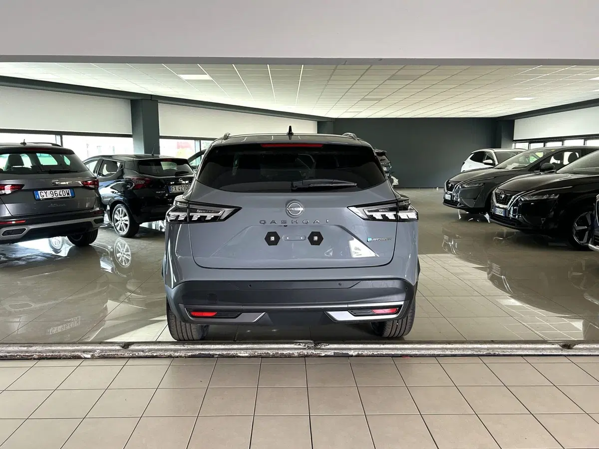 Nissan Qashqai nuova a Ferrara (5)