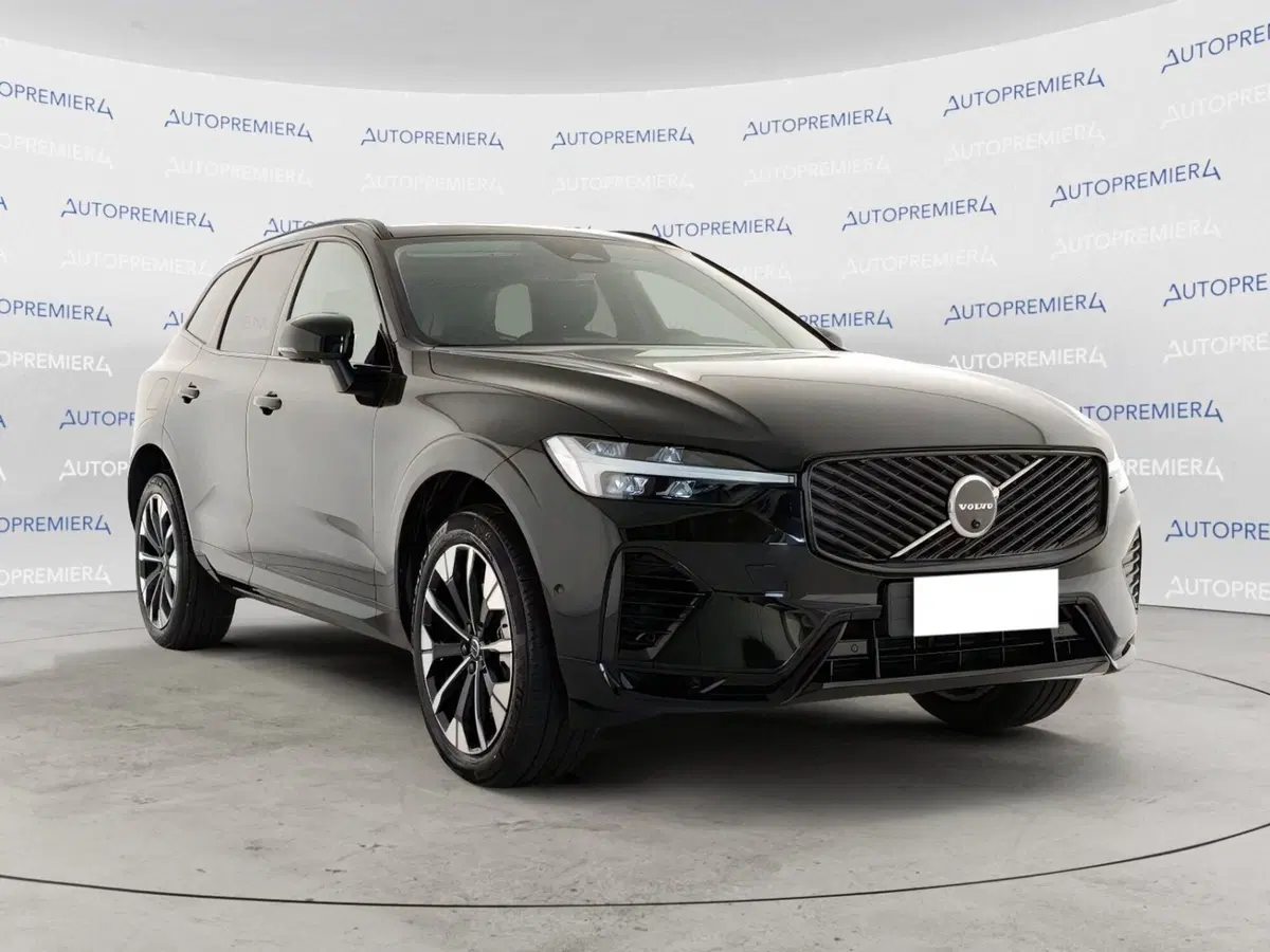 Volvo XC60 nuova a Como (5)