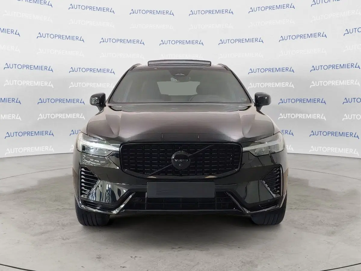 Volvo XC60 nuova a Como (3)