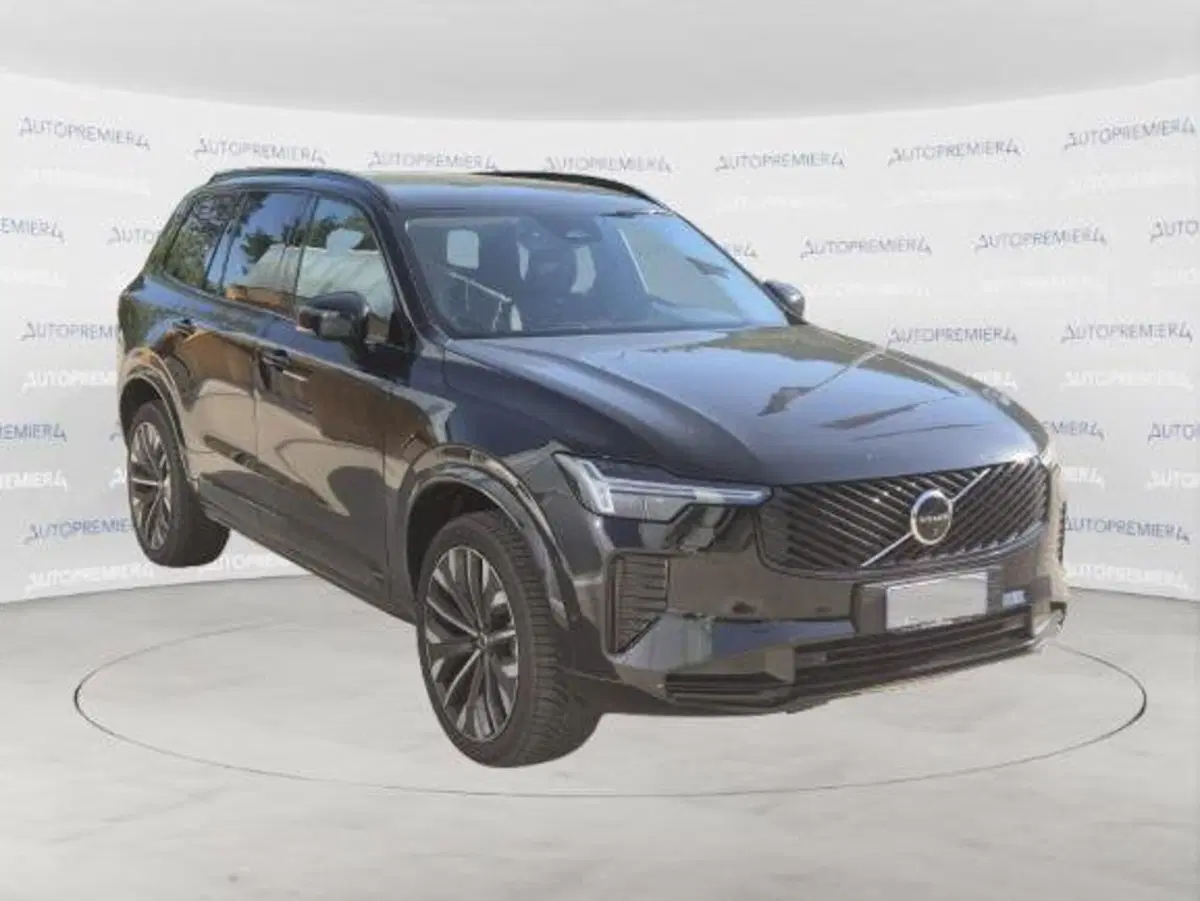 Volvo XC90 usata a Como (5)