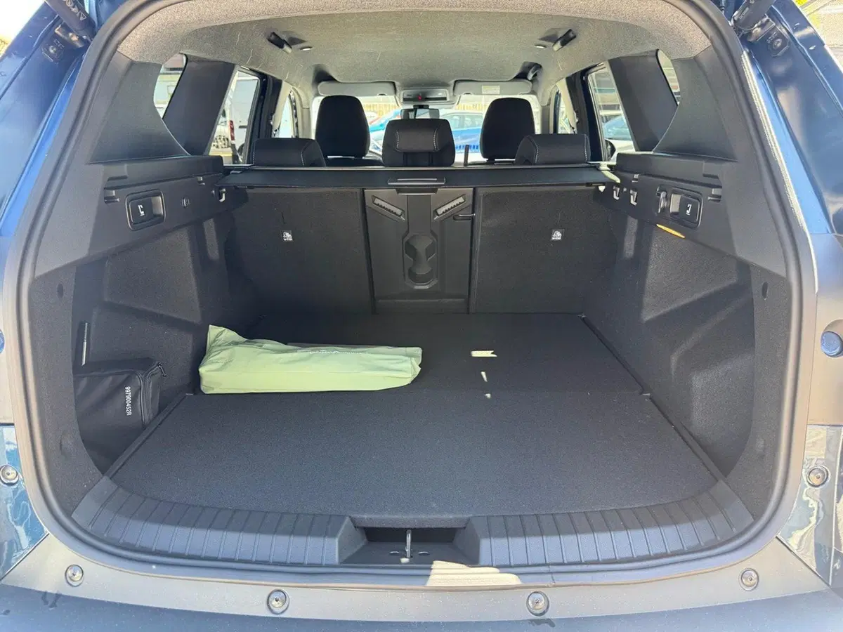 Dacia Bigster nuova a Pavia (9)