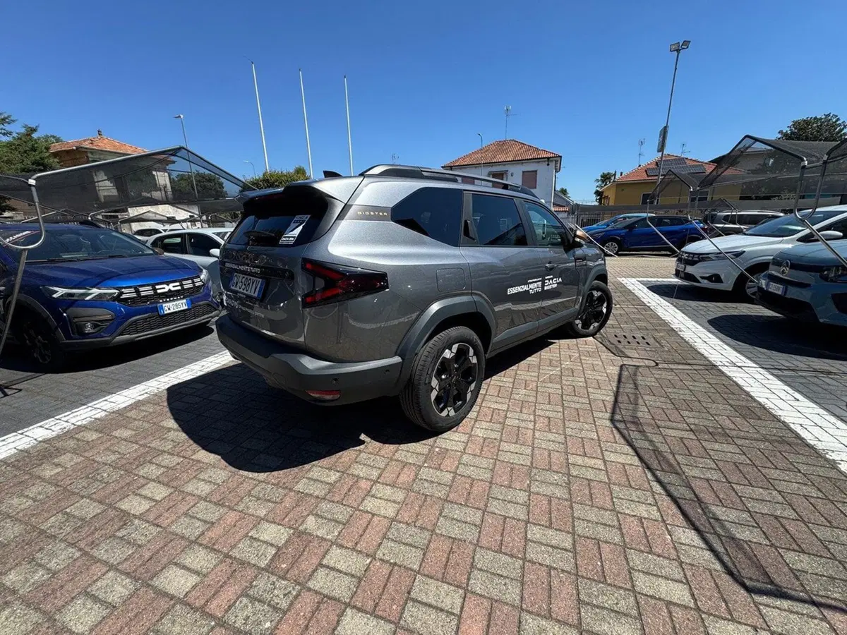 Dacia Bigster usata a Pavia (13)