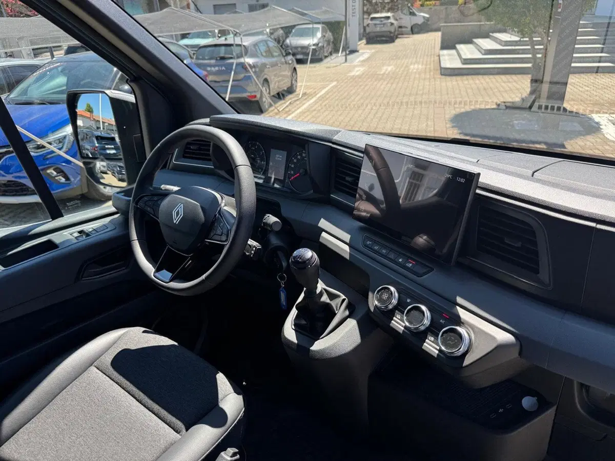 Renault Master Furgone usata a Pavia (12)