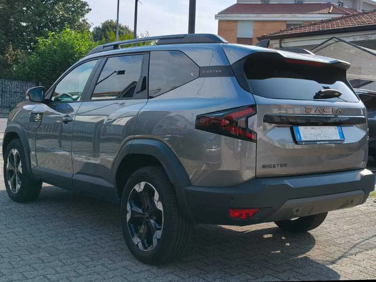 Dacia Bigster nuova a Novara (2)