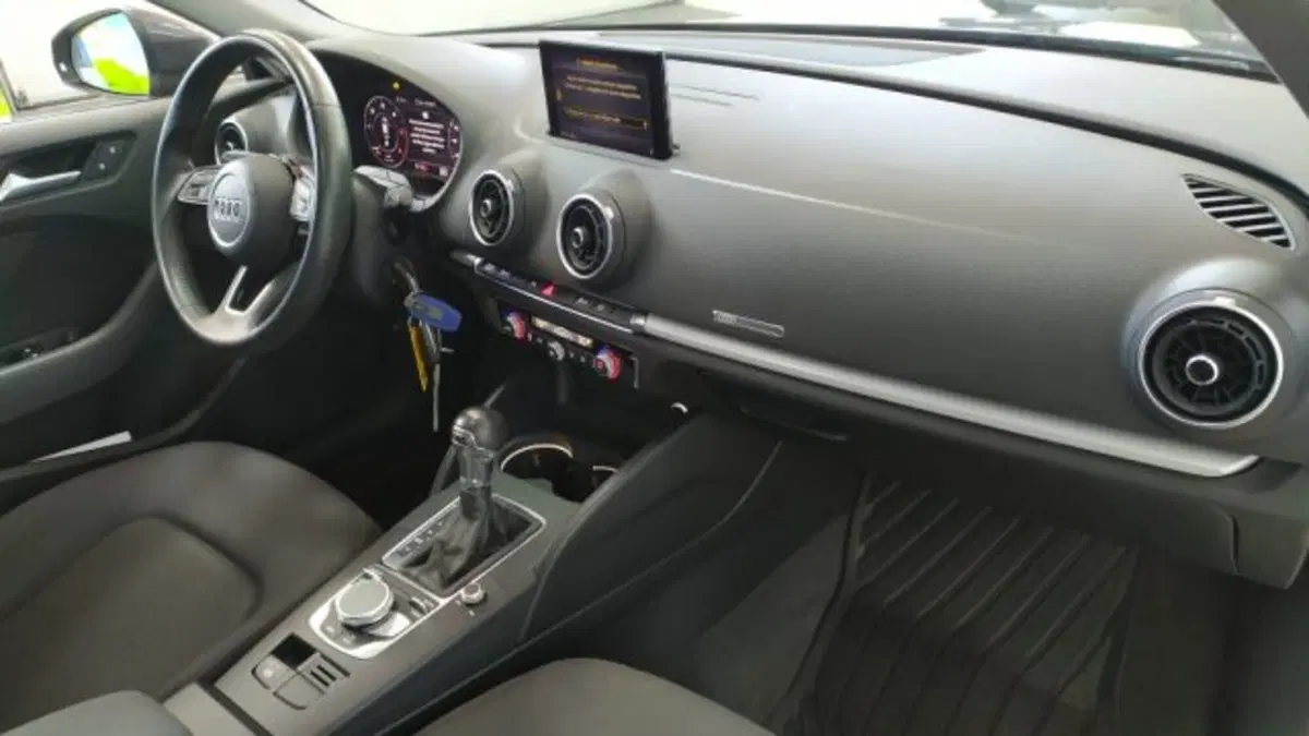 Audi A3 Sportback usata a Trieste (7)