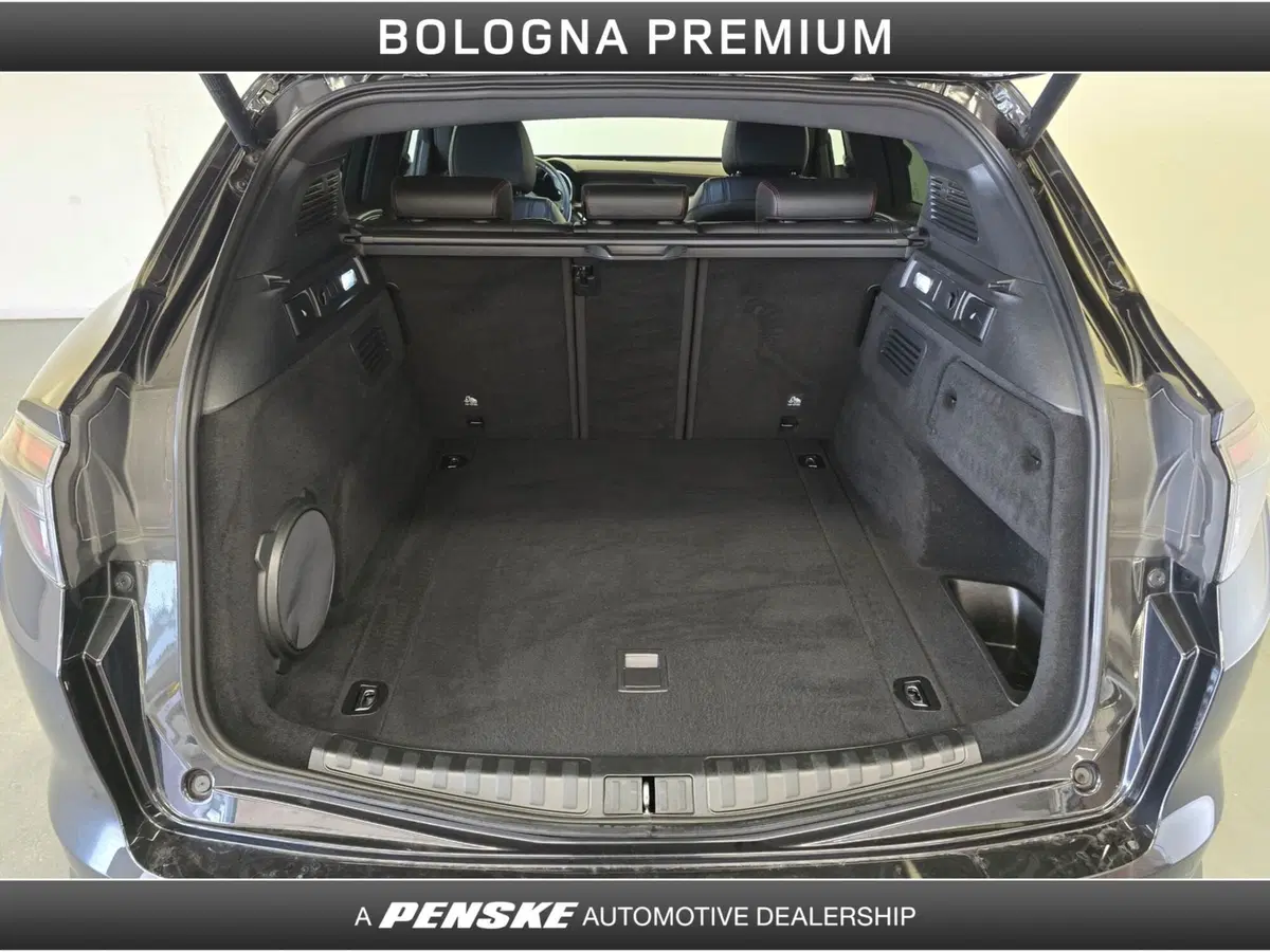 Alfa Romeo Stelvio usata a Bologna (10)