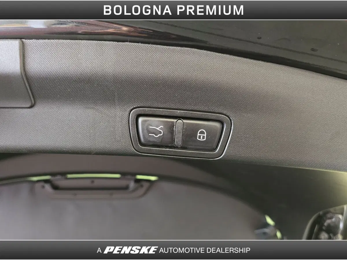 Alfa Romeo Stelvio usata a Bologna (11)
