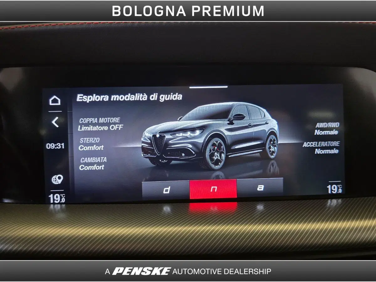 Alfa Romeo Stelvio usata a Bologna (15)