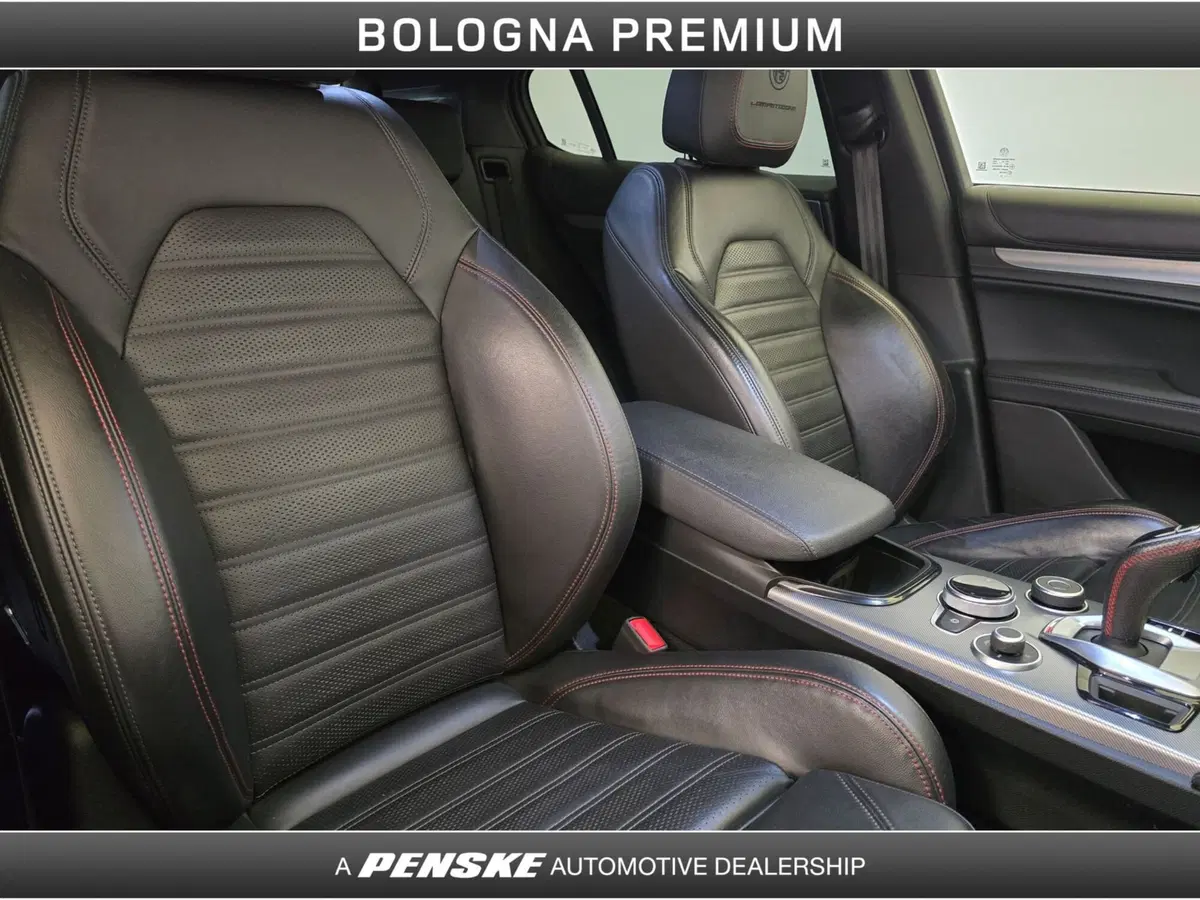 Alfa Romeo Stelvio usata a Bologna (16)