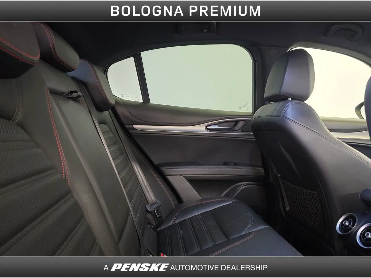 Alfa Romeo Stelvio usata a Bologna (5)