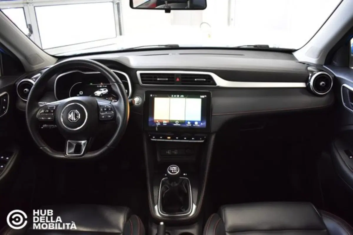 Mg ZS (2021-->) usata a Perugia (10)