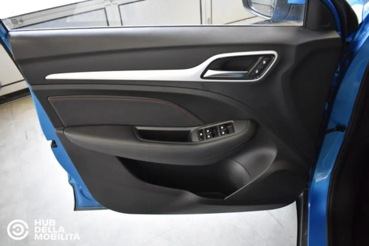 Mg ZS (2021-->) usata a Perugia (7)