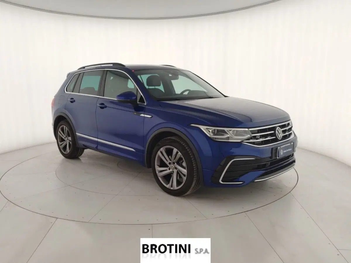 Volkswagen Tiguan usata a Massa-Carrara (4)