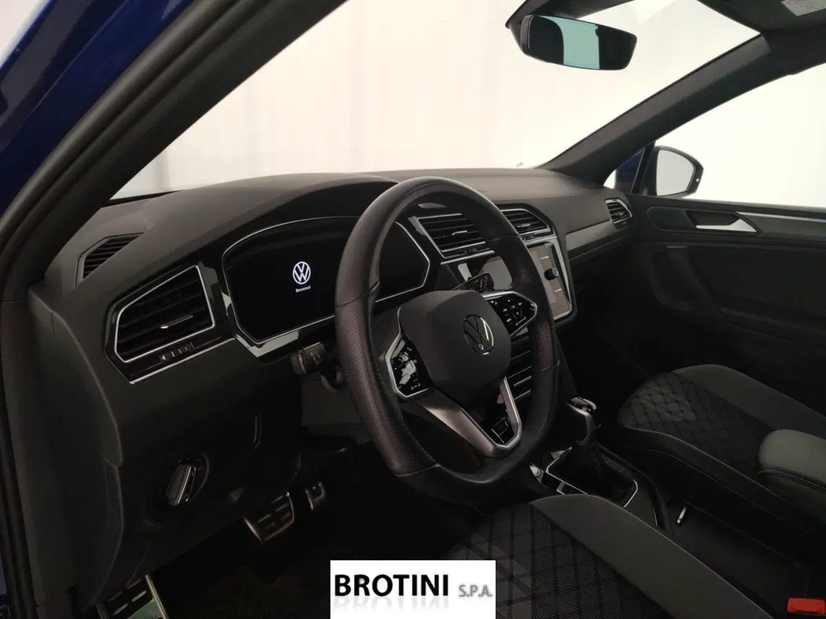 Volkswagen Tiguan usata a Massa-Carrara (8)