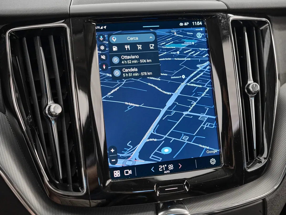 Volvo XC60 usata a Prato (10)