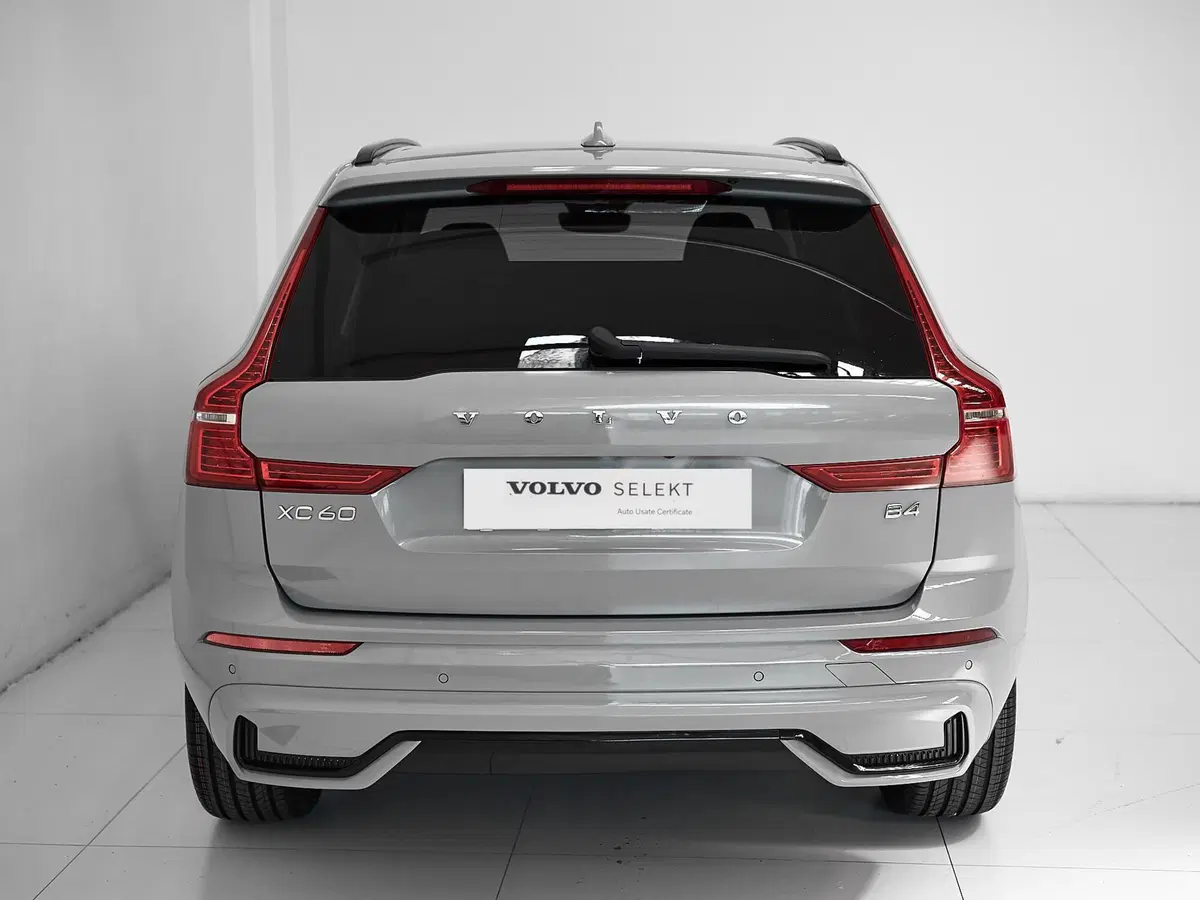 Volvo XC60 usata a Prato (4)