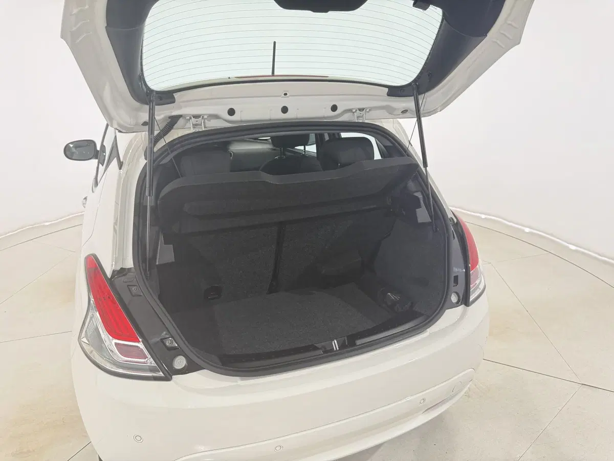 Lancia Ypsilon usata a Perugia (20)