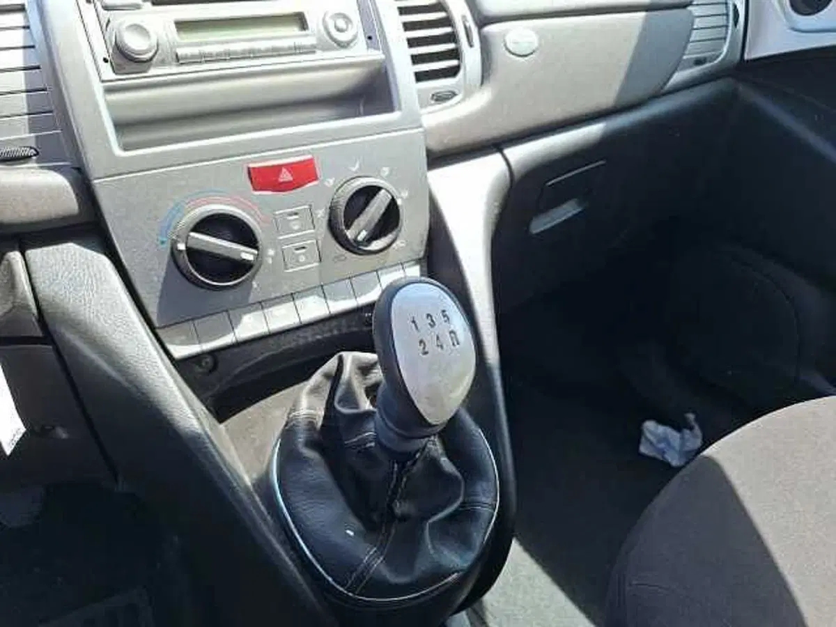 Lancia Ypsilon usata a Venezia (14)