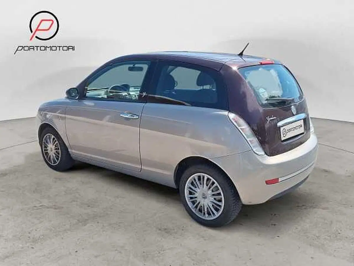 Lancia Ypsilon usata a Venezia (3)
