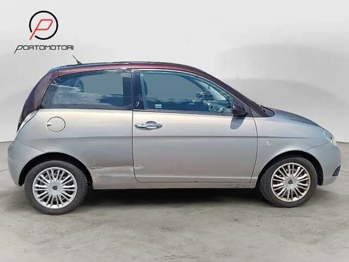 Lancia Ypsilon usata a Venezia (6)