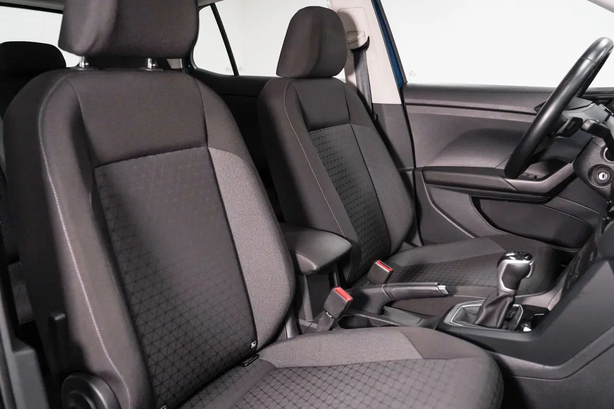 Volkswagen T-Cross usata a Varese (11)