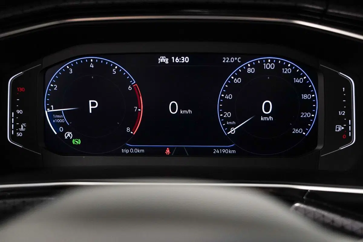 Volkswagen T-Cross usata a Varese (10)