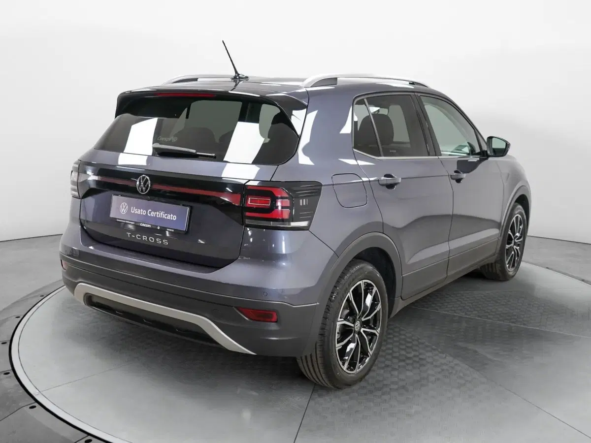 Volkswagen T-Cross usata a Varese (6)