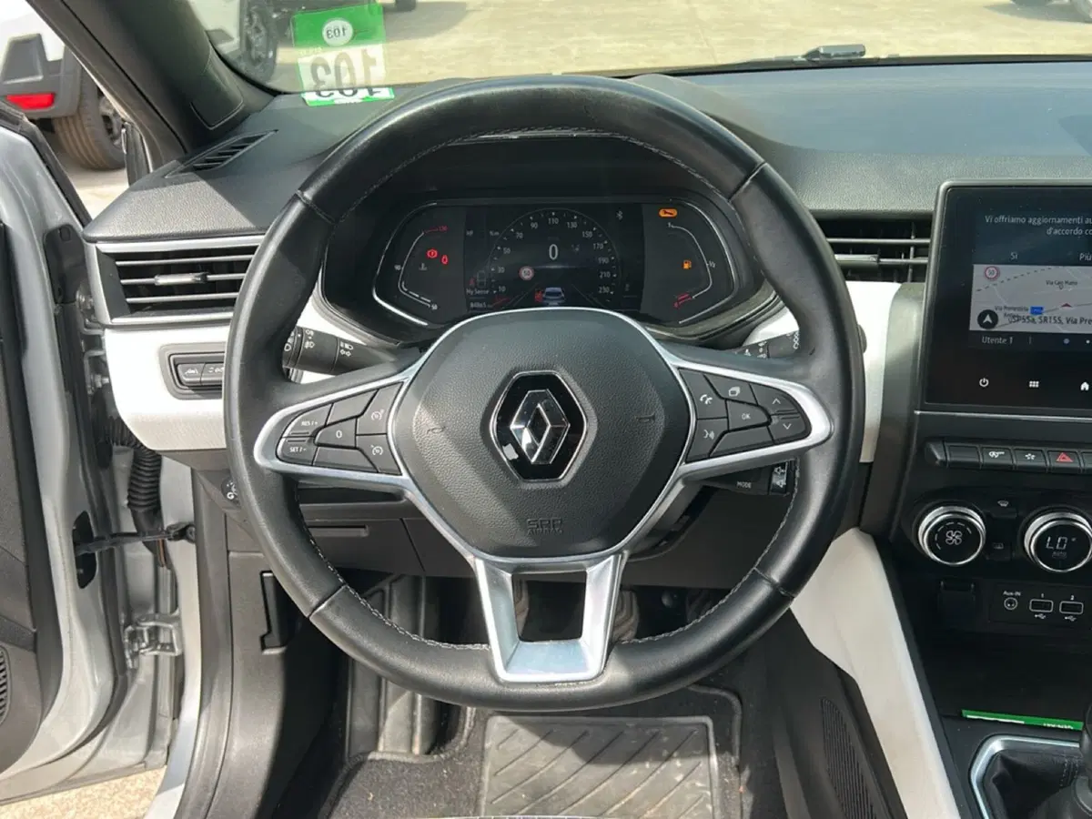 Renault Clio usata a Roma (11)