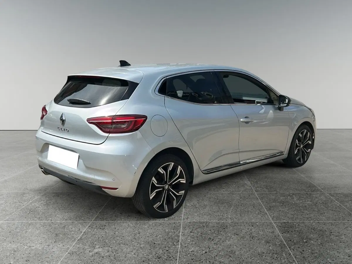 Renault Clio usata a Roma (3)