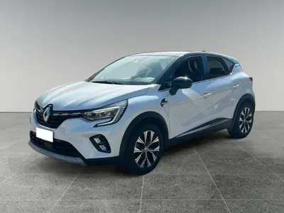 Renault Captur Full Hybrid E-Tech 145 CV Techno del 2022 usata a Palestrina