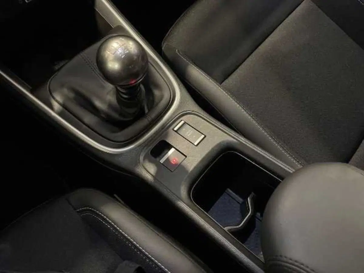 Jeep Avenger usata a Prato (17)