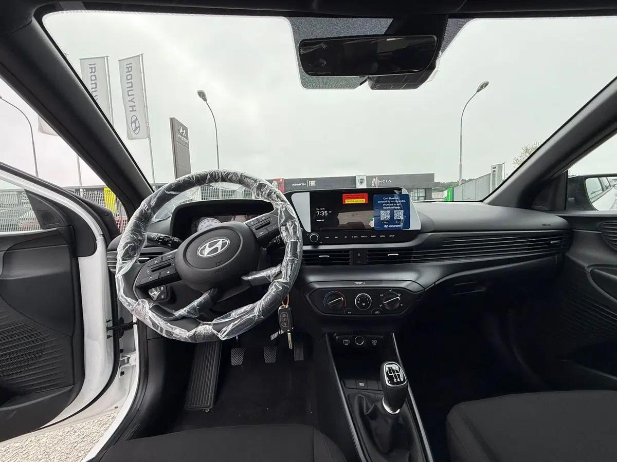 Hyundai i20 nuova a Frosinone (13)