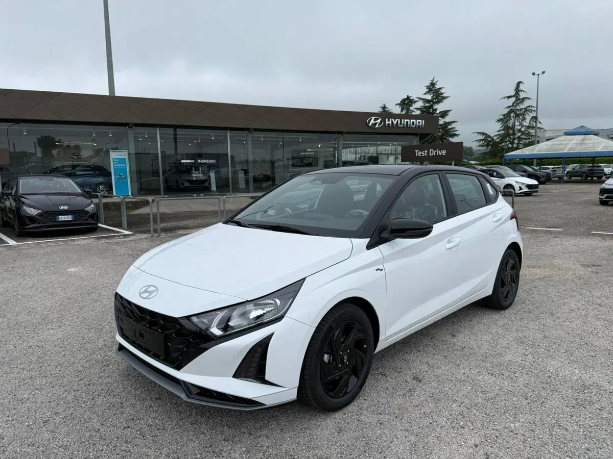Hyundai i20 nuova a Frosinone (5)