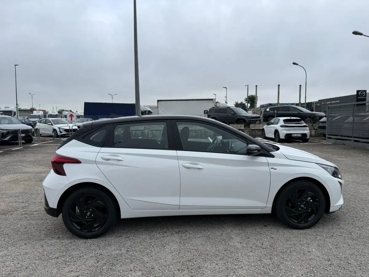 Hyundai i20 nuova a Frosinone (6)