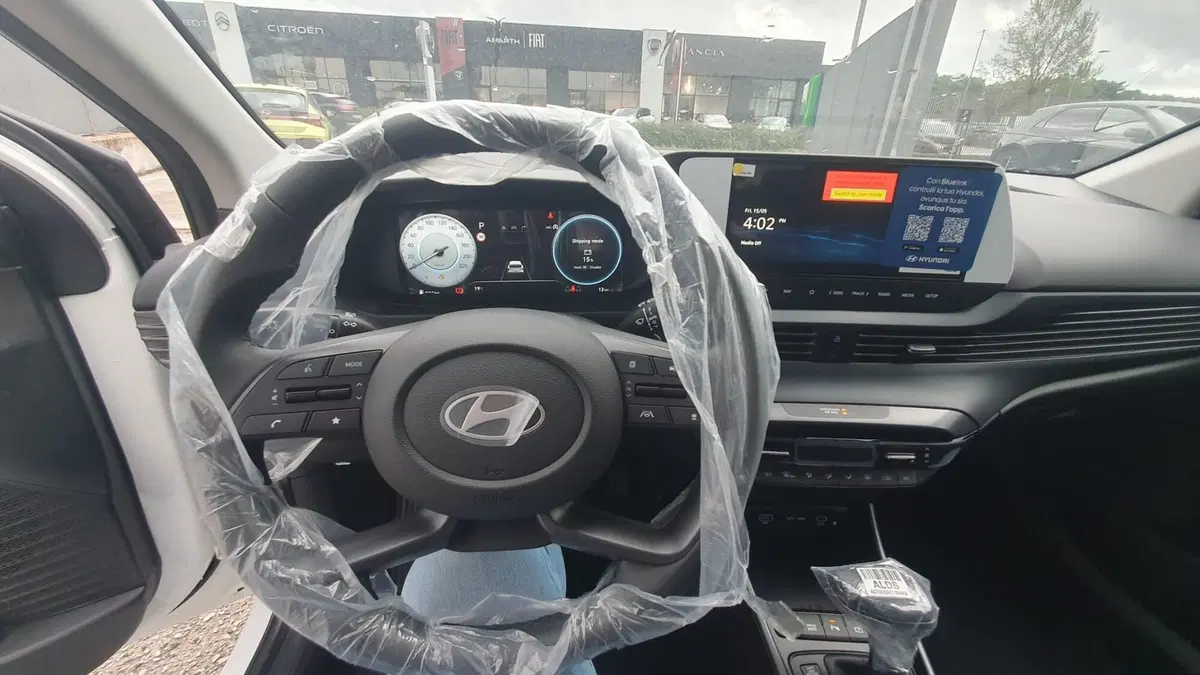 Hyundai i20 nuova a Frosinone (17)