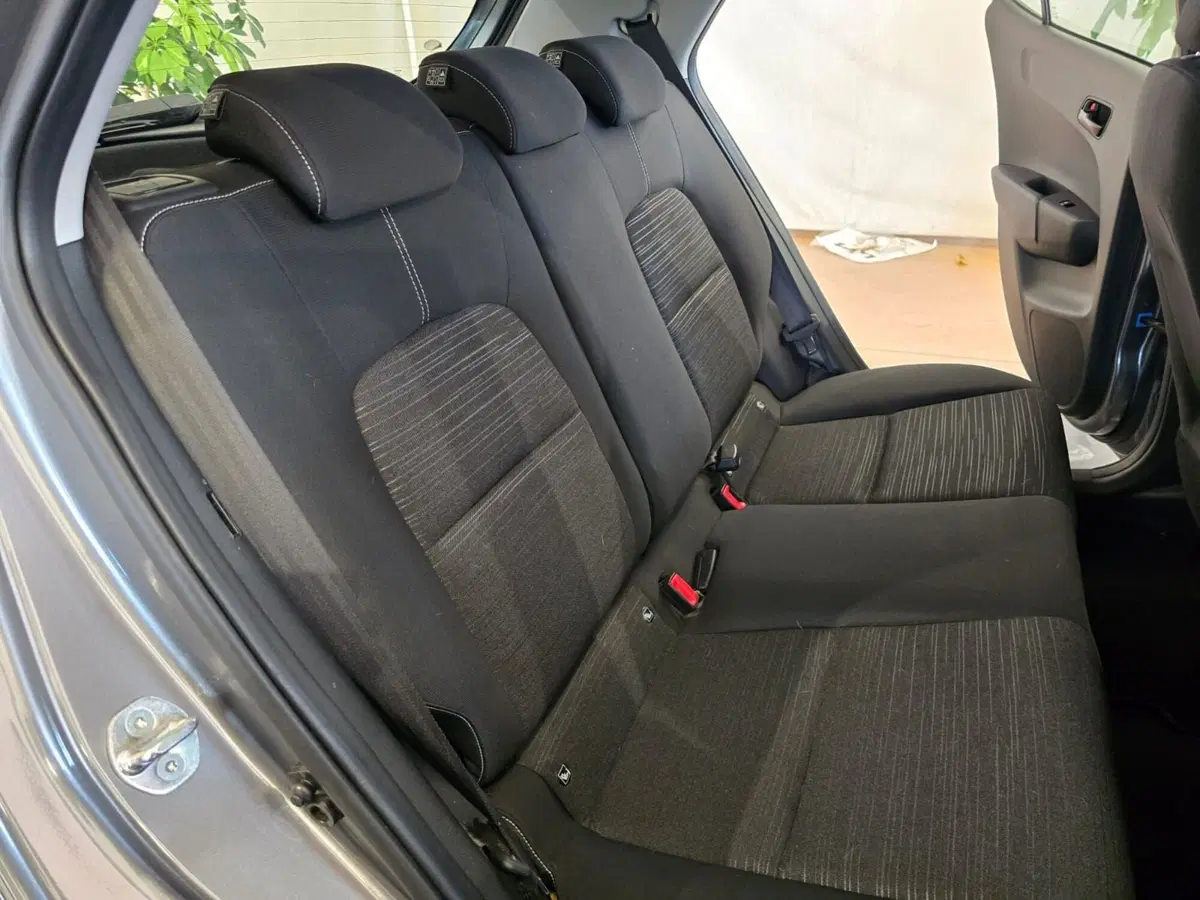 Kia Stonic usata a Rimini (11)
