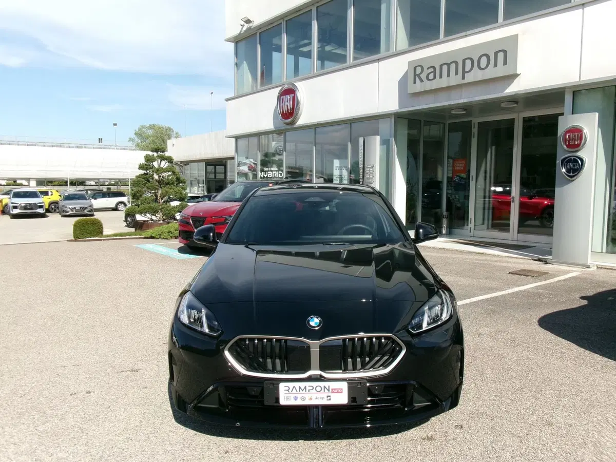 BMW Serie 1 5p. usata a Venezia (7)
