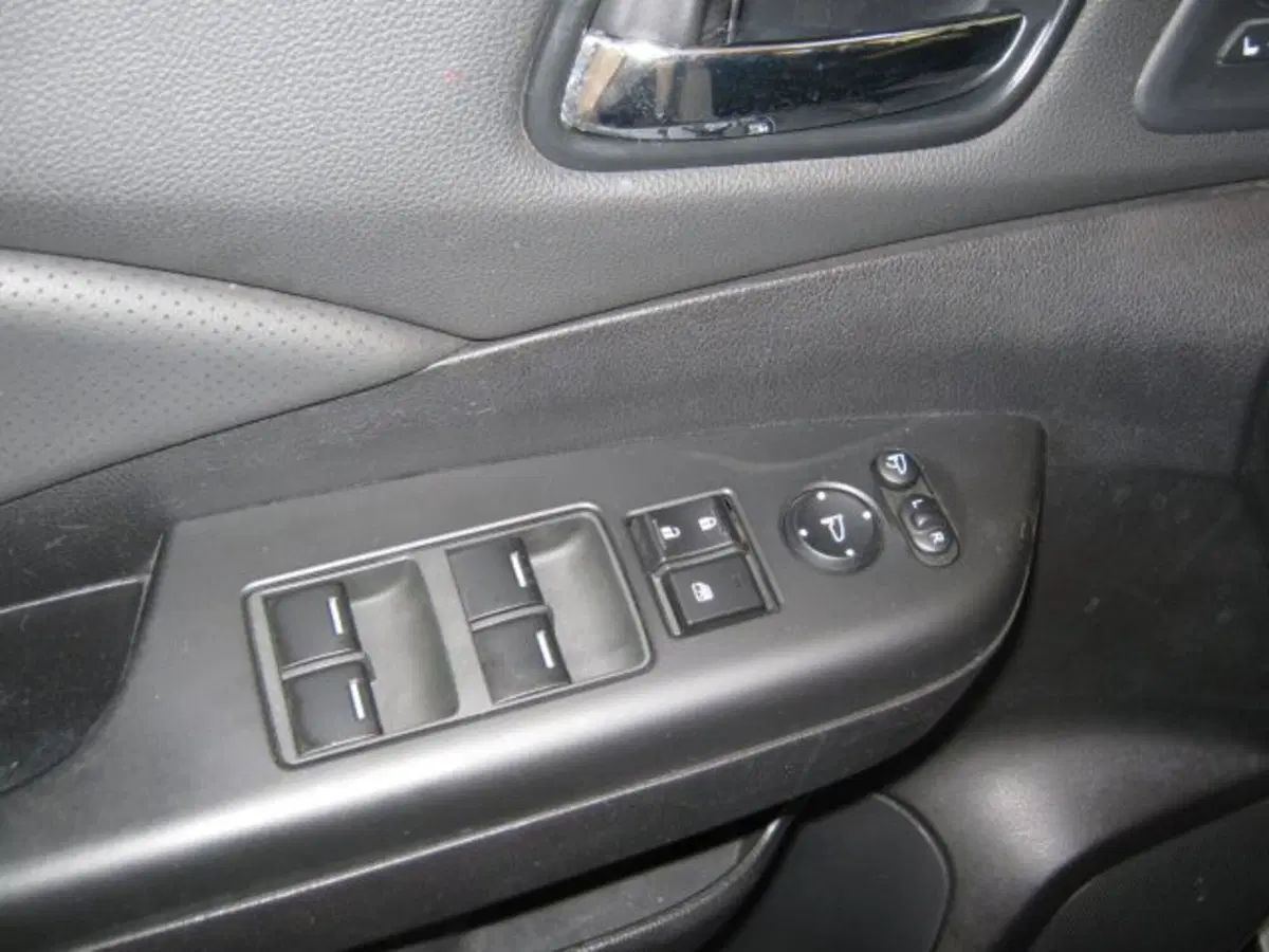 Honda CR-V usata a Fermo (15)