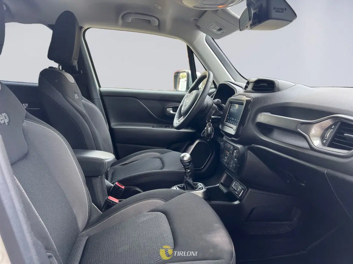 Jeep Renegade usata a Milano (11)