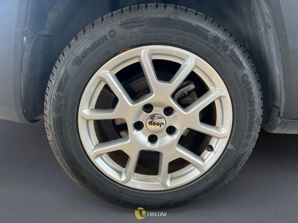 Jeep Renegade usata a Milano (17)