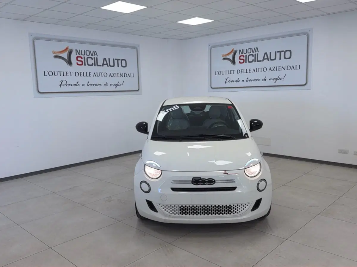 Fiat 500 nuova a Palermo