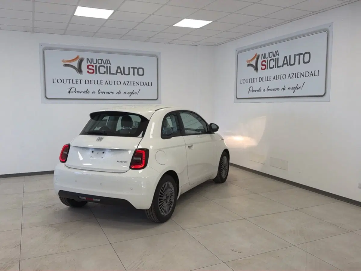 Fiat 500 nuova a Palermo (15)