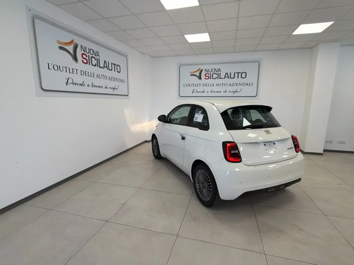 Fiat 500 nuova a Palermo (18)