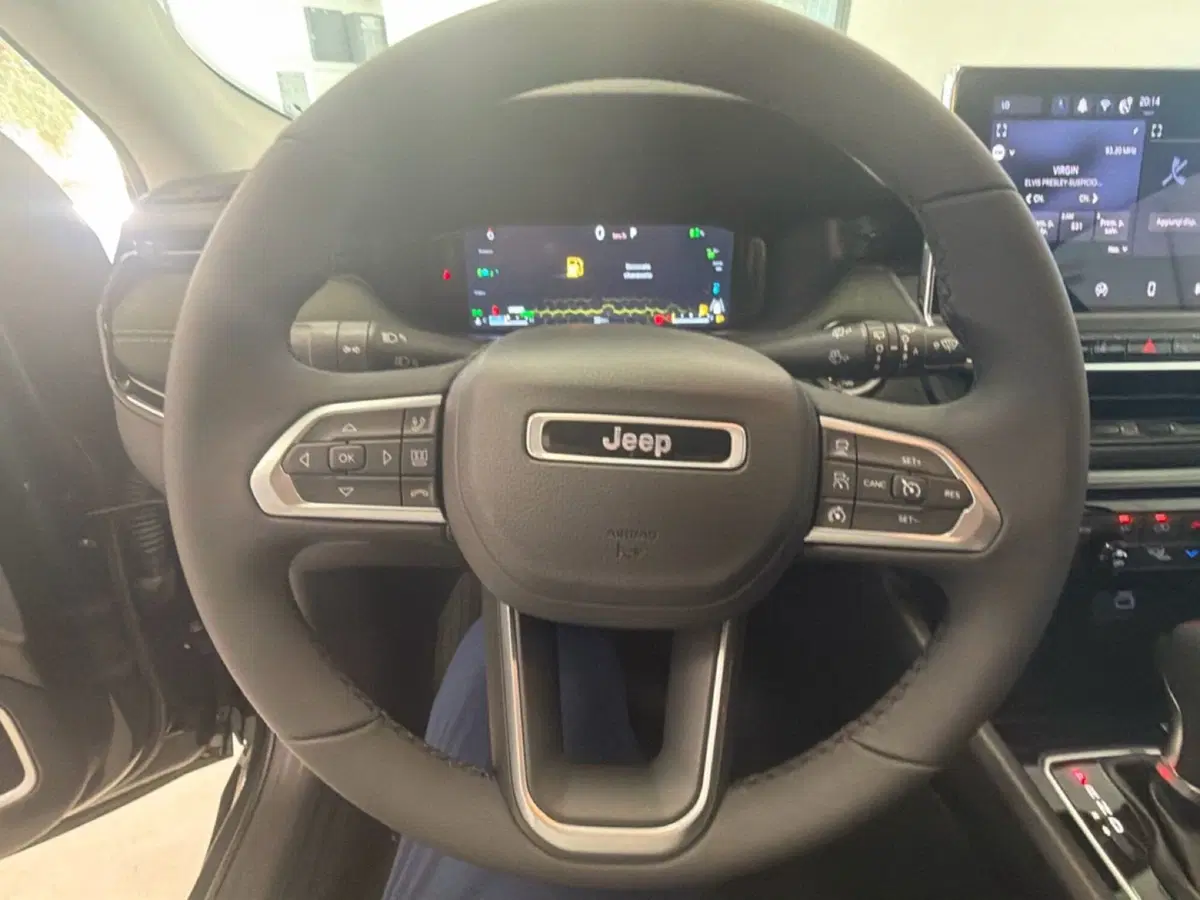 Jeep Compass nuova a Palermo (19)