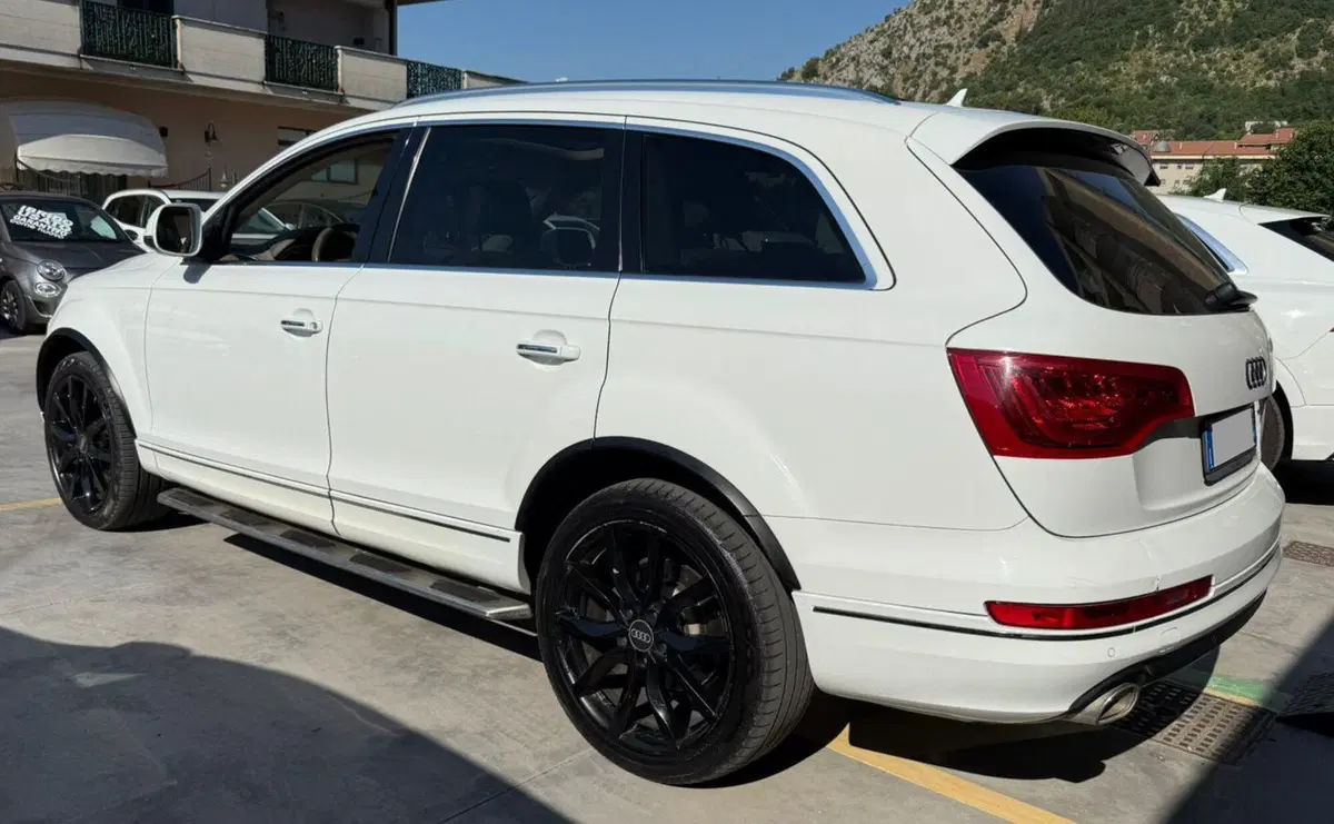 Audi Q7 usata a Frosinone (7)